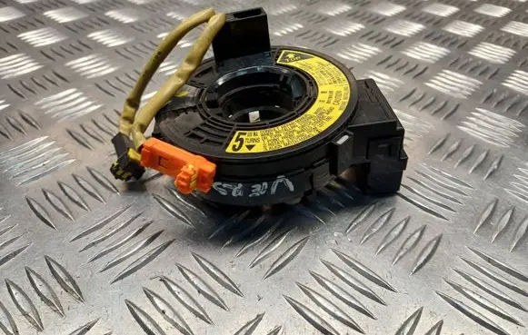 Toyota Corolla Verso E121 Airbag slip ring squib (SRS ring) 82J0065