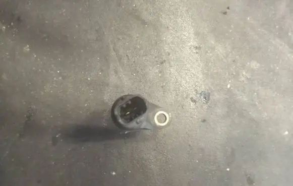 Saab 9-3 Ver2 Crankshaft position sensor 0261210229