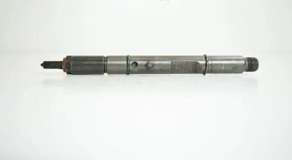 Audi A4 S4 B5 8D Fuel injector 059130201A