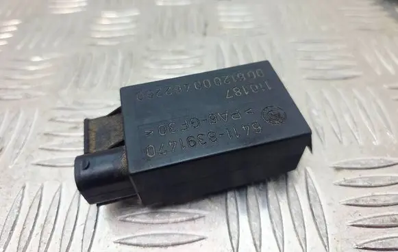BMW 5 E39 AUC sensor 8391470 64118391470