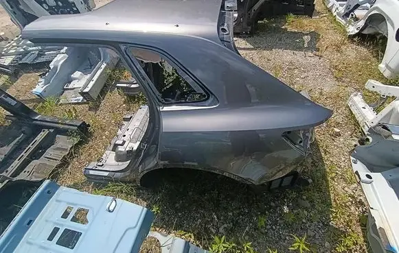 Audi e-tron Rear quarter panel