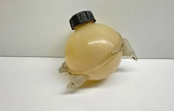 Citroen Berlingo Coolant expansion tank/reservoir 9684527680 9654310780 965442968