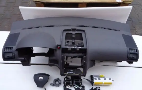 Volkswagen Touran I Airbag set with panel 