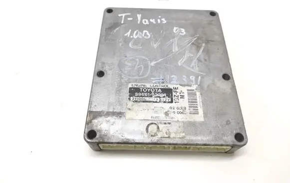 Toyota Yaris Engine control unit/module 8966152064