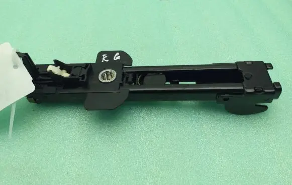 Audi Q7 4L Seat belt adjustment rail 8E0857833G