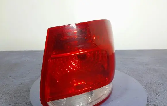 Volkswagen Golf V Rear/tail lights