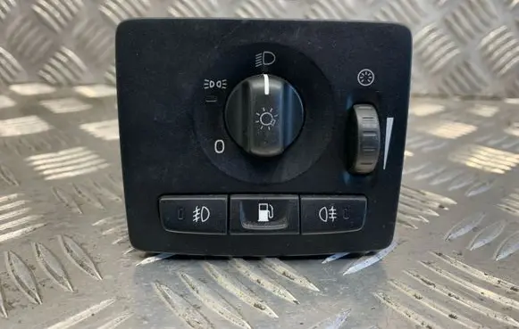Volvo V50 Light switch 30739299