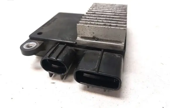 Lexus RX 450H Coolant fan relay 8925726020