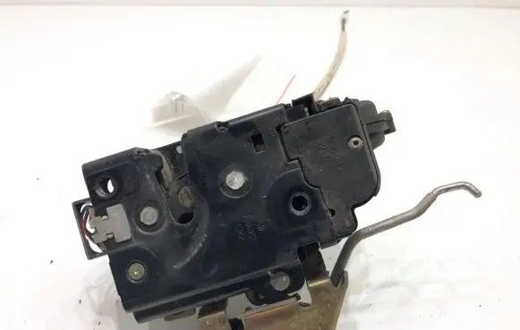 Audi A6 S6 C5 4B Front door lock 4B1837016B
