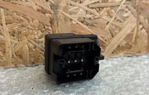 BMW 5 E39 Ignition lock contact 6901961