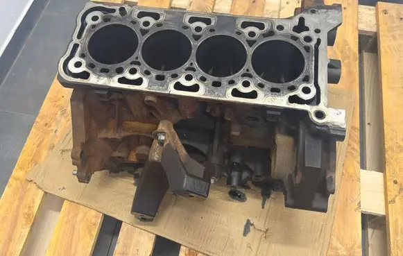 Ford Transit Custom Engine block RFGK2Q6015 09K18