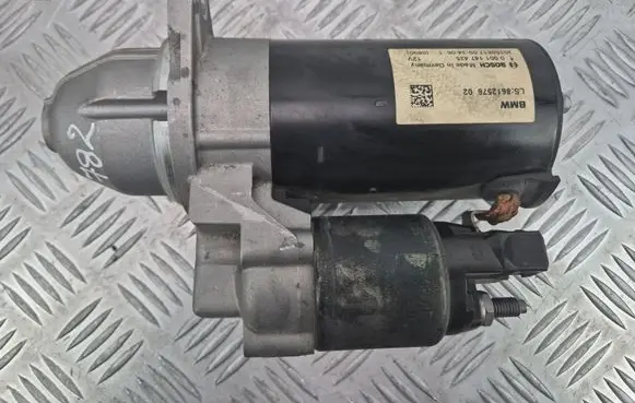 BMW 3 F30 F35 F31 Starter motor 8612576 0001147425