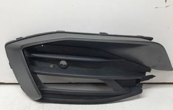 Seat Leon IV Front bumper lower grill 5FA853665E