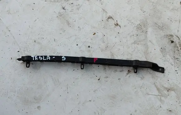 Tesla Model S Bumper support mounting bracket corner 