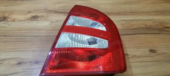 Skoda Fabia Mk1 (6Y) Rear/tail lights 6y6945096b
