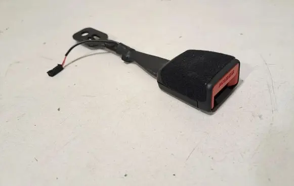 BMW X5 G05 Front seatbelt buckle 7435665