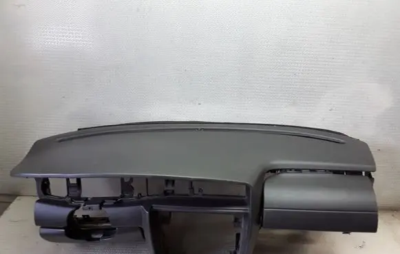 Opel Omega B2 Dashboard