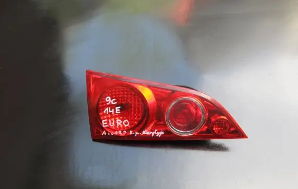 Honda Accord Tailgate rear/tail lights P3227