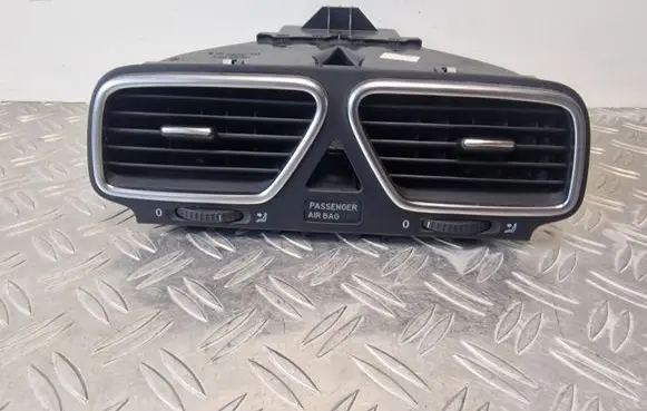 Volkswagen Scirocco Dash center air vent grill 1Q0819728H