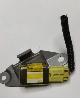 Toyota Land Cruiser (J120) Airbag deployment crash/impact sensor 8986060020 1879000450