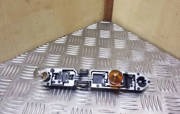 Tail light part