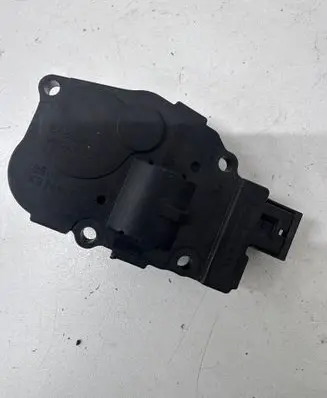 Audi Q5 SQ5 8R Air flap motor/actuator K9749005 EFB330 06022009