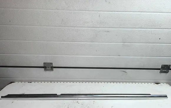 Mercedes-Benz A W177 Rear door windshield rail 1016000166