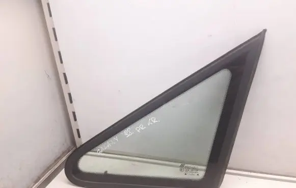 Ford Galaxy Front triangle window/glass 