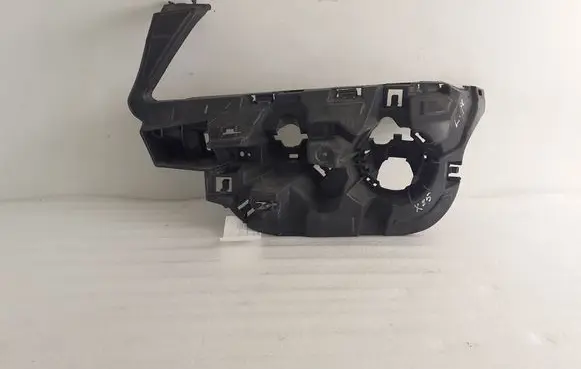 Front bumper mounting bracket