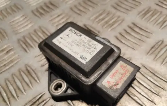 Mercedes-Benz E W211 Yaw turn rate sensor 0025426618