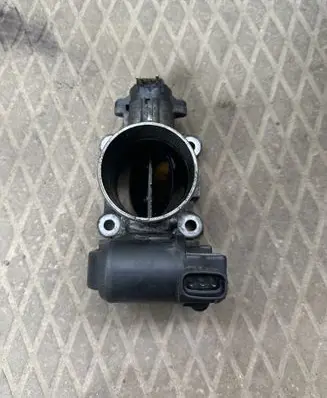 Toyota RAV 4 (XA30) Throttle valve 260106L01 1923002010