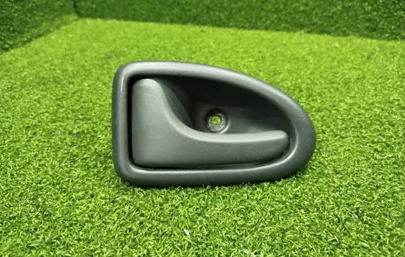 Renault Trafic III (X82) Rear door interior handle 7700423887 96012221