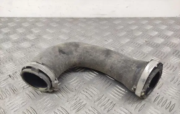 Audi A4 S4 B8 8K Intercooler hose/pipe 8K0115709H