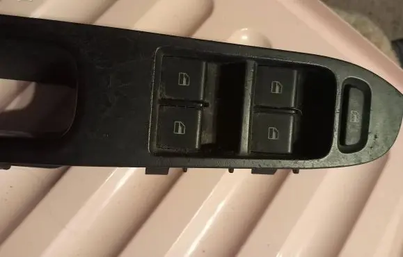 Seat Ibiza III (6L) Electric window control switch 6l1867171c