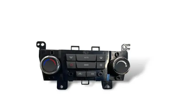 Chevrolet Cruze Climate control unit 3839408