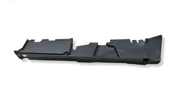 Trunk/boot lower side trim panel