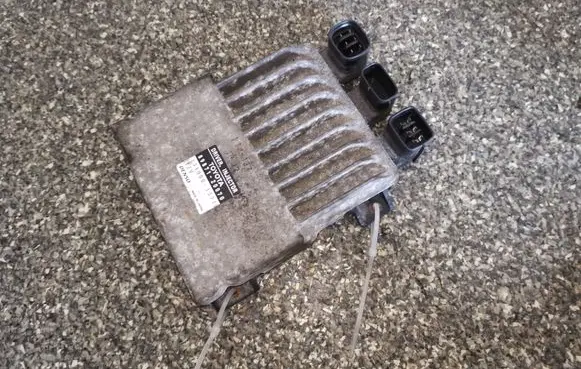 Toyota Corolla Verso E121 Fuel injection control unit/module 8987120070 1310001371