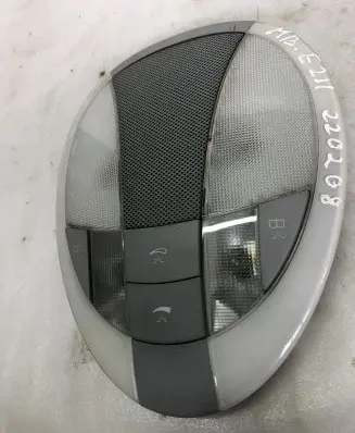 Mercedes-Benz E W211 Rear seat light A2118202001