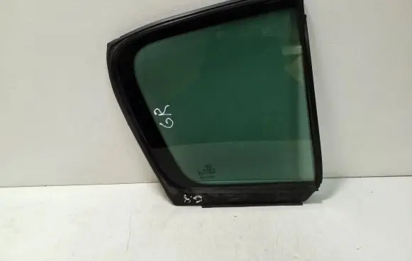 KIA Sportage Rear side window