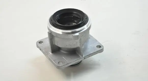 BMW M5 F90 Engine mounting bracket 8699442