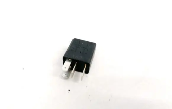 Alfa Romeo Mito Other relay 11130787E D272