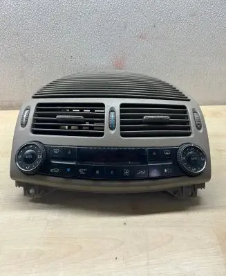 Mercedes-Benz E W211 Climate control unit 2118300685 2118300054