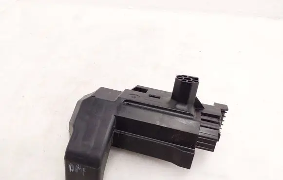 BMW iX1 Radiator mount bracket 9846989
