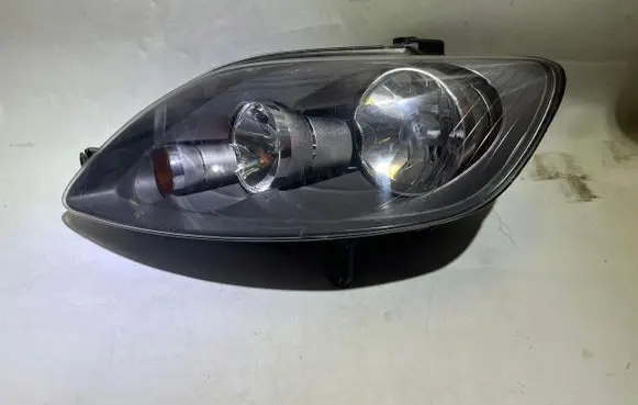 Volkswagen Golf Plus Headlight/headlamp 5M1941005B