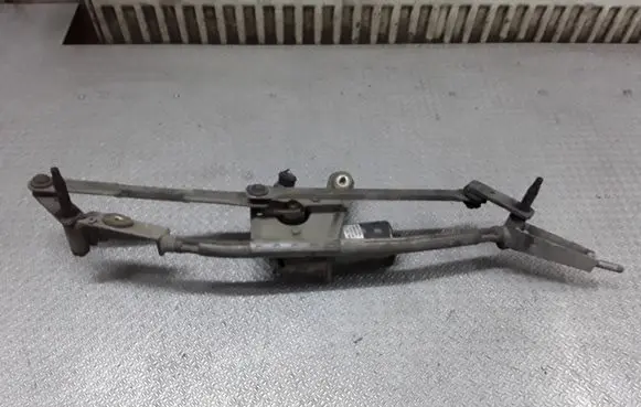 Volvo S60 Front wiper linkage and motor 09151848