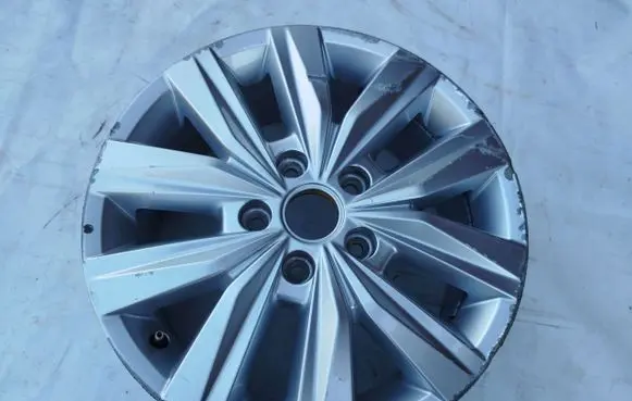 Volkswagen Crafter R17 alloy rim 2N0601025A