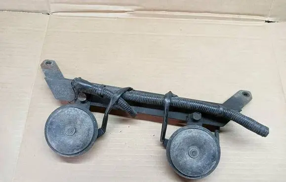 Nissan Juke I F15 Horn signal 