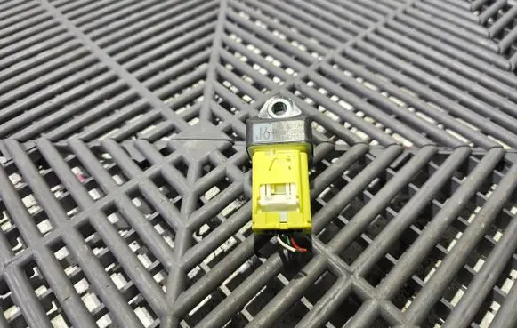 Toyota Prius (XW50) Airbag deployment crash/impact sensor 8983128030 534CZ976