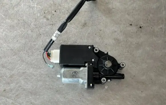 Nissan X-Trail T31 Sunroof motor/actuator 91295JG010