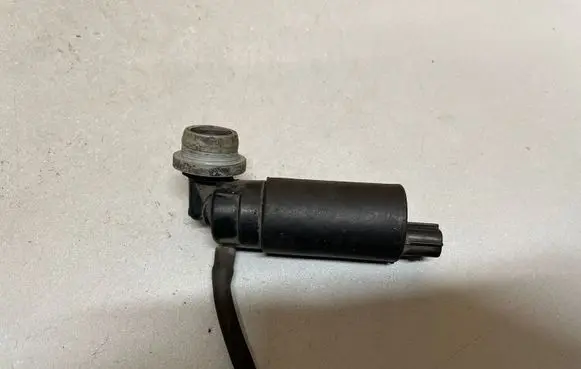 Toyota Corolla Verso E121 Headlight washer pump 